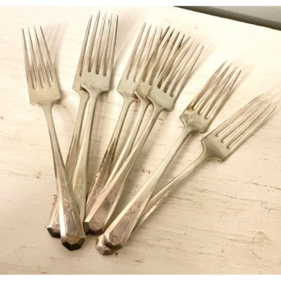 Set of 8 Antique Wm. Rogers & Son AA Dinner Forks – La France 1920 – 7½″ - Picture 1 of 7